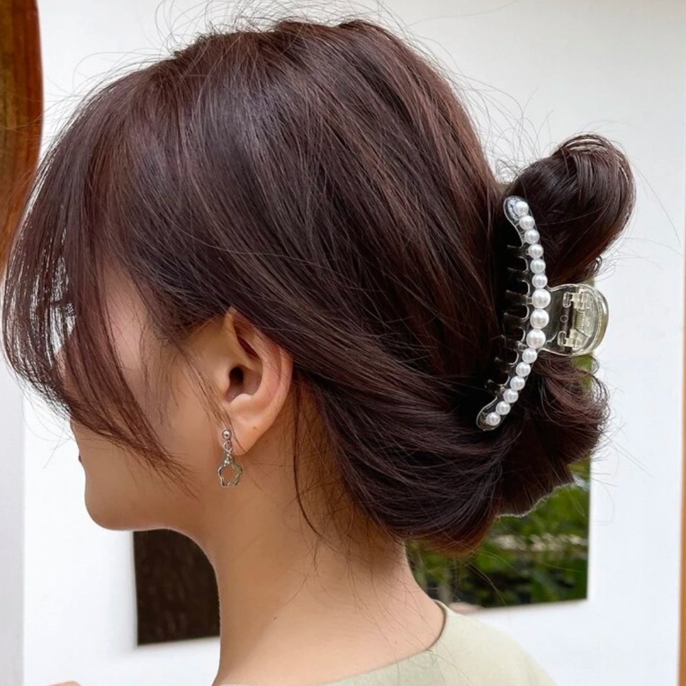 Long Pearl Hair Claw
